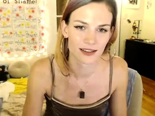 Brunette Solo Webcam Masturbation