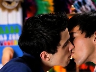 Male gaping gay sex Japartner’s son Creed is sitting down