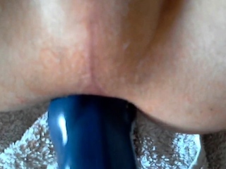 Knotting my BD toy for the initial time!