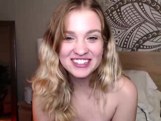 Amateur Hot Blond Teen Striptease