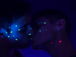 SOUTHERNSTROKES Timber Harvest Barebacked In Wild Threesome