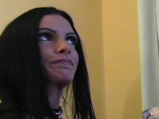 Filthy bimbo had to play with her honey pot