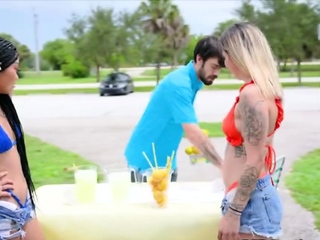 Gfs promoting lemonade employing pussy