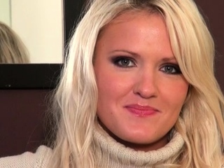 Stupefying mature diva in heels orgasm by fingering nana