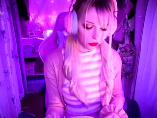 Brunette Milf In Red Stockings Webcam Toying