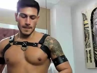 Hot public cumshot for horny gay