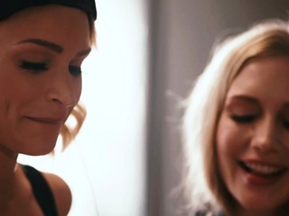 Lesbian babes appreciate kissing licking fingering and 69 pose