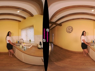 Beautiful Amateur teen brunette masturbating outside