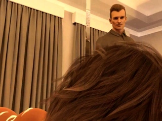 Foxy 3D Superwoman bounces up and down on a cock