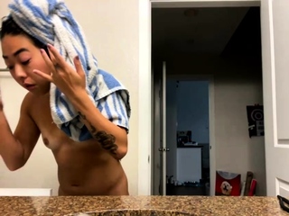 Tiny Tit Teen Cums On Cam