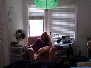 Amateur redhead masturbates then offers a blowjob