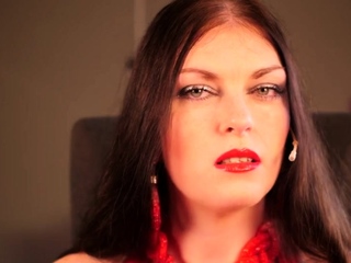 Busty amateur milf masturbates in the shower