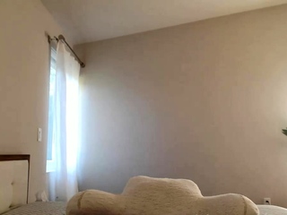 Amateur hottie solo masturbation