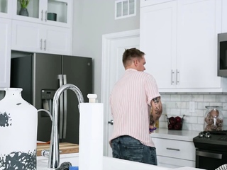 Charlie Valentine Longing for Anal Fucked by Stepson