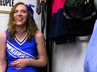 Cheerleader teen thief busted with tablets