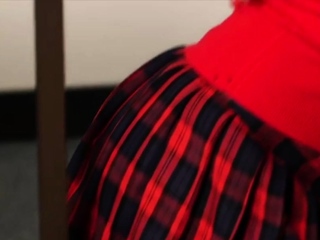 Collegeuniform MILF fucked in classroom