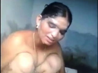 Indian milf bathing and displaying her lovely pussy