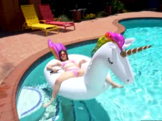 Reese Robbin great companion her stepbro