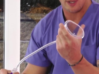 Attractive MOMMA – Niki and StepDaughter Maddison in a three-Way