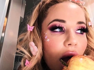 Brazzers – Julie Money, Savannah Bond