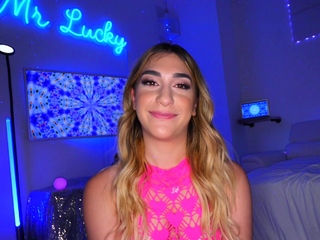 Cock Sucking Cutie Loves Creampie