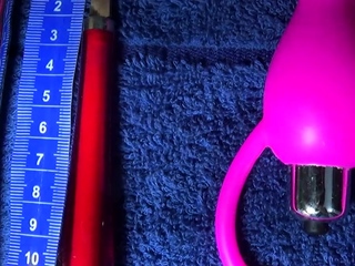 Playing to fuck cervix with huge balls, carrot and dildo