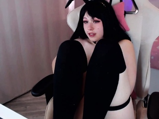 Smaller titted babe toys her pussy on webcam