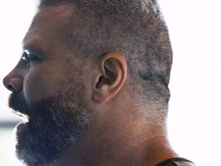 DILF stepuncle with muscled hairy physique barebacks twink