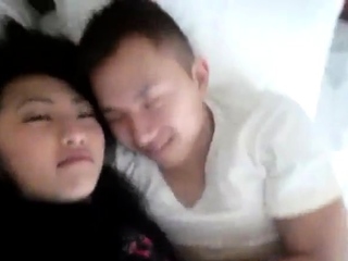 NC gao Hmoob loves to get wet pussy fingered