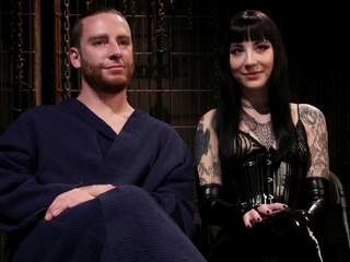 Pussylicked BDSM domina in latex facesitting her private sub