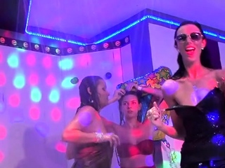 Scrumptious dudes and angels are possessing lusty group pleasure