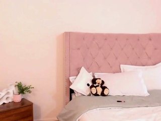 Shaking Her Ass And Riding Her Dildo