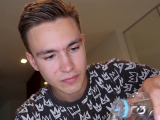 TUTOR4K. Like a Magnet