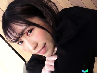 What a delight to have Miss Hitomi Kanzaki with us. She