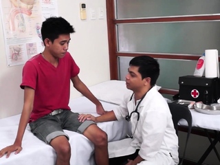 19yo Nippon amateur twink butthole examined at physician