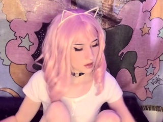 Attractive hottie Anetta Keys enjoys a solo toy masturbation