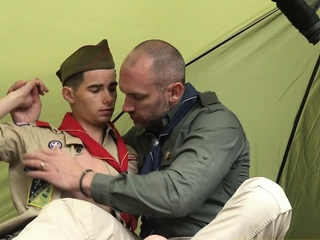 Boyscout’s cute tiny ass utterly dwarfed by Big cock