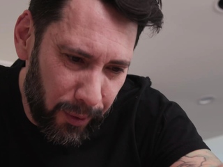 Attractive Spouse Jenna Earns Further Particular Consideration