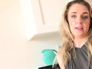 Actual do-it-yourself sextape with gaping bae