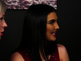 CFNM stylish MILFS suck and jerk in group