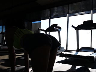 Good formed Asian teen sucked cock