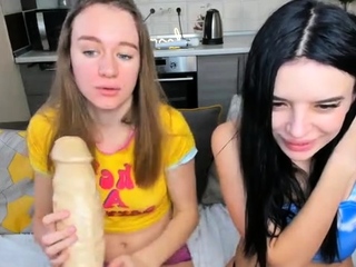 Magical_Mermaids – Public present