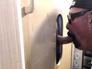 Mature gloryhole homosexual blows and jerks off white dick