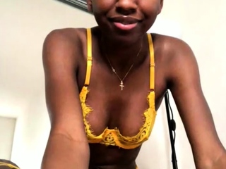 Newbie ebony Nela masturbates and screams