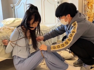 Novice cute asian woman fucking