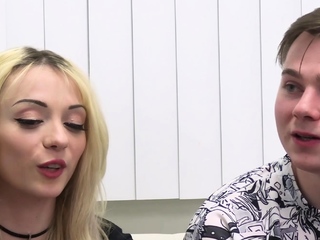 Siblings have remedy intercourse with MILF Physician!