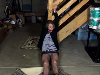 Cheep trying beginner milf brunette Vannah