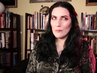 LivRoyale – Bushy Armpits & Deodorant Fetish Video