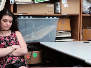 Scorching brunette thief obtained caught within the act