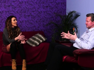 Voyeur MILF rubbing pussy for wanker